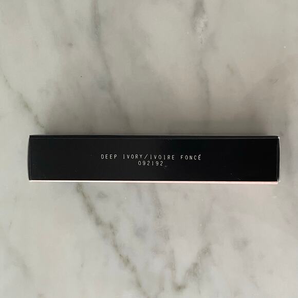 Mary Kay NWT Perfecting Concealer Deep Ivory Women's Face Cover Up - Picture 4 of 6